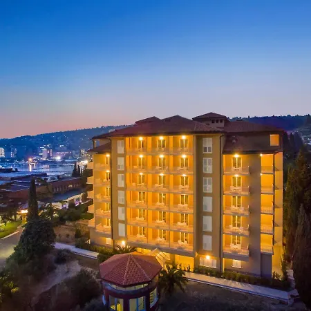 Remisens Casa Rosa, Depandansa Hotela Metropol 4*