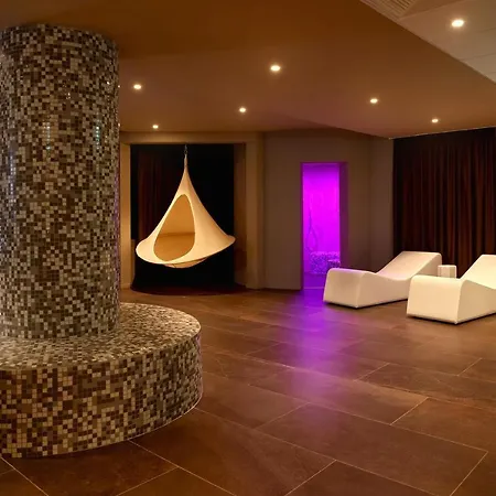 Remisens Casa Rosa, Depandansa 4*