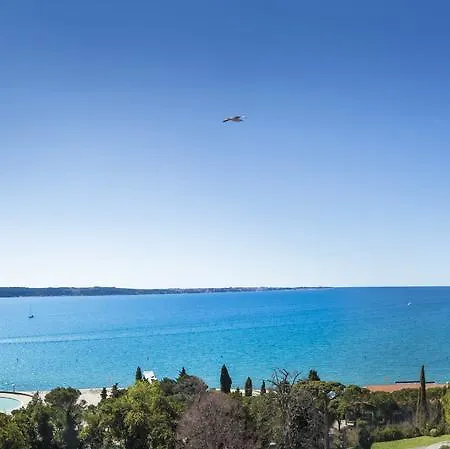 Remisens Casa Rosa, Depandansa