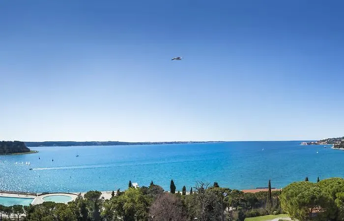 Remisens Casa Rosa, Depandansa