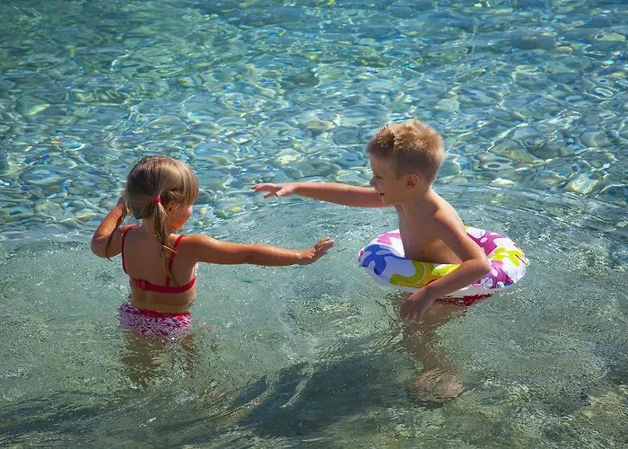 Remisens Casa Rosa, Depandansa Szálloda 4*