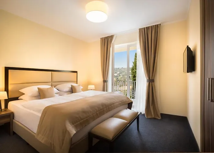 Remisens Casa Rosa, Depandansa Szálloda 4*